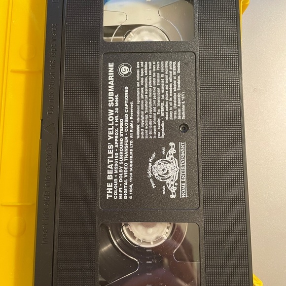 Yellow Submarine VHS - Picture 3 of 3